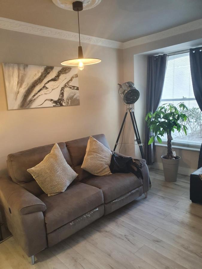 River View Apartment Suite Корк Экстерьер фото