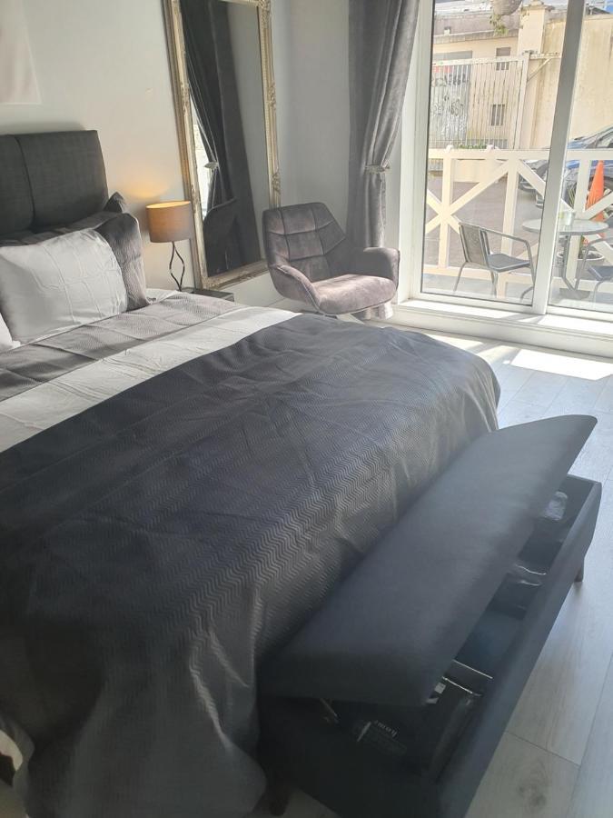 River View Apartment Suite Корк Экстерьер фото
